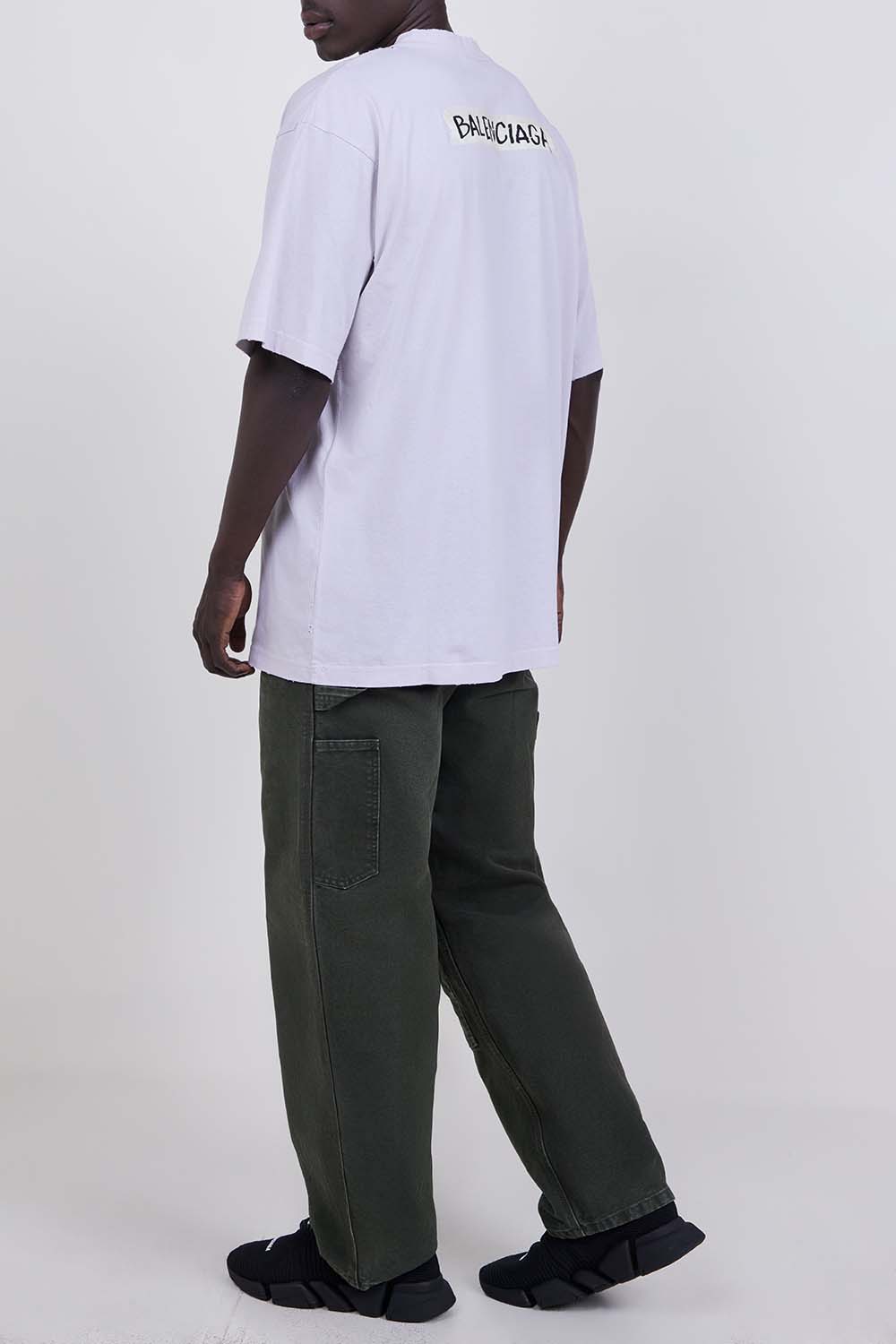 חולצת טי בגזרה משוחררת